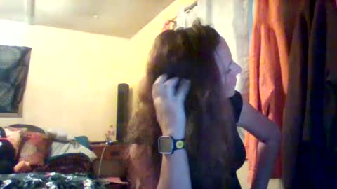 Snapshot of its_kimber chatting on 09-26-25, 01:37 its kimber online show from 09-26-25, 01:37