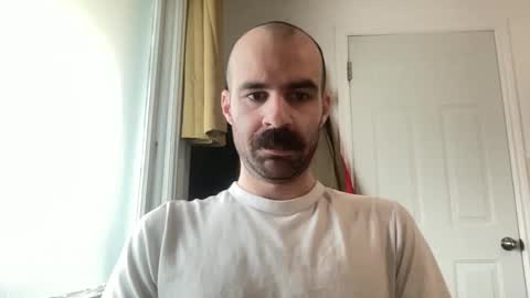 Snapshot of its_me_adam_9 chatting on 12-17-25, 04:02 its_me_adam_9 online show from 12-17-25, 04:02