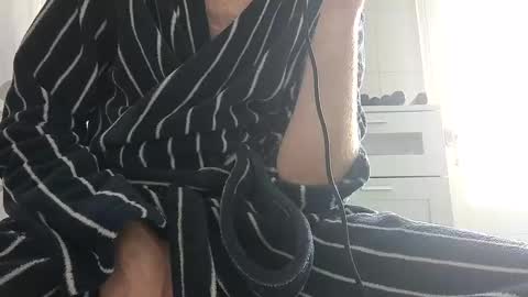 Dutch online show from 02-19-25, 04:22