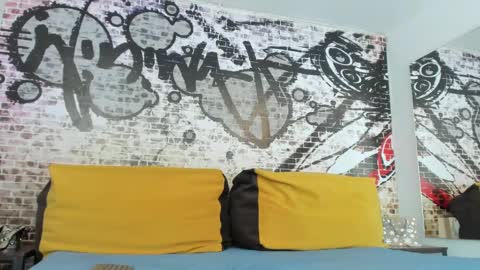 Miley hurtado online show from 02-13-25, 01:15