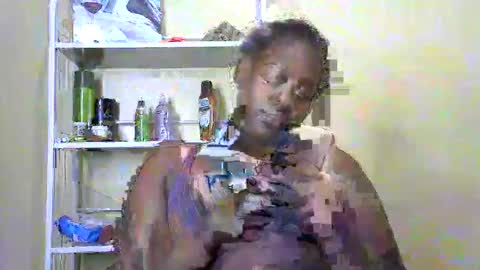 Snapshot of its_sweet chatting on 03-04-25, 02:27 BigAss horny online show from 03-04-25, 02:27