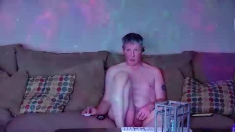 Snapshot of itsallaboutme68 chatting on 05-07-26, 06:52 Just John online show from 05-07-26, 06:52
