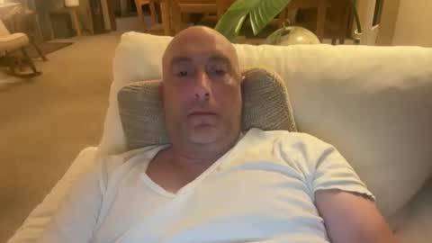 Snapshot of itsanexperiment chatting on 11-25-25, 12:21 itsanexperiment online show from 11-25-25, 12:21