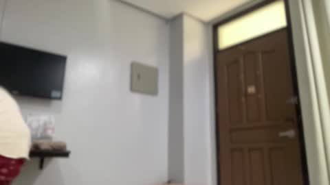 Hannah online show from 09-15-25, 03:28