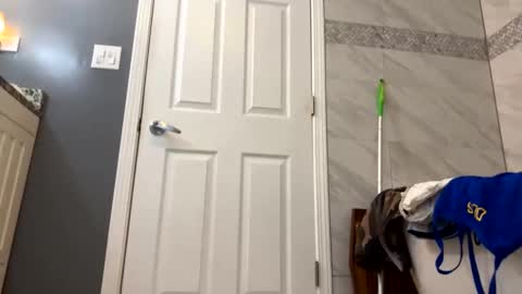 Snapshot of itsjayyourbae chatting on 12-12-24, 02:11 itsjayyourbae online show from 12-12-24, 02:11