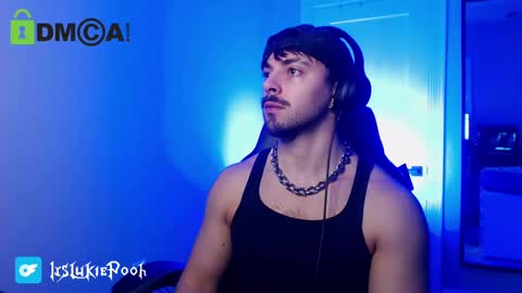 Snapshot of itslukiepooh chatting on 11-16-25, 11:54 Itslukiepooh online show from 11-16-25, 11:54