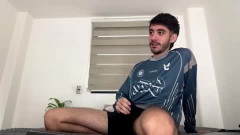 Snapshot of itsmartin_ chatting on 02-09-26, 12:20 itsmartin_ online show from 02-09-26, 12:20