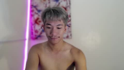 Snapshot of itsme_cxhennn chatting on 11-10-25, 09:14 itsme_cxhennn online show from 11-10-25, 09:14