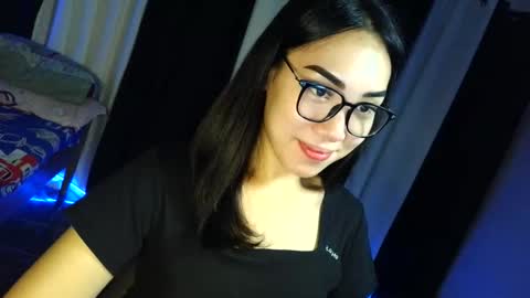 Snapshot of itsmehotqueen chatting on 05-20-26, 03:18 itsmehotqueen online show from 05-20-26, 03:18