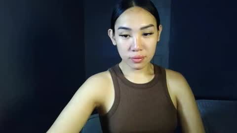 Snapshot of itsmehotqueen chatting on 06-11-26, 01:27 itsmehotqueen online show from 06-11-26, 01:27