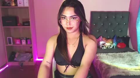 Snapshot of itsmesianaa29 chatting on 02-10-25, 05:52 Siana online show from 02-10-25, 05:52