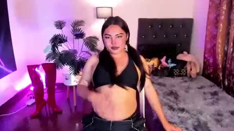 Siana online show from 06-17-26, 04:08