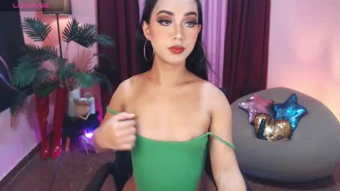 Sofia online show from 10-18-25, 04:19