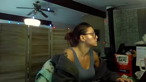 ItsMeSophie X online show from 09-30-25, 04:34