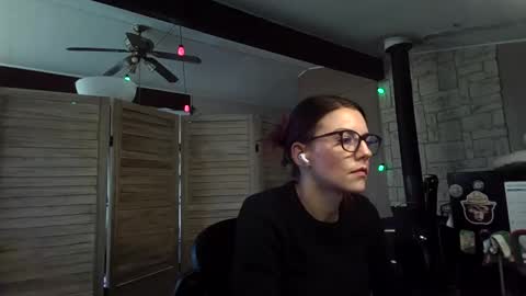 ItsMeSophie X online show from 11-12-25, 06:41