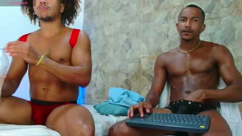 Snapshot of itsmikenoir chatting on 10-18-25, 02:18 Limited offer 50 online show from 10-18-25, 02:18