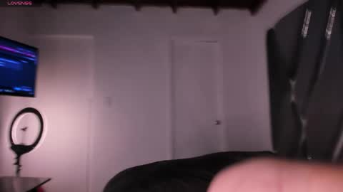 Snapshot of itsmoon_swt_ chatting on 05-11-26, 06:49 Moon online show from 05-11-26, 06:49