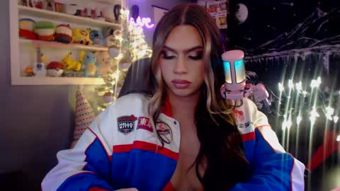 Snapshot of itsnickibabyy chatting on 12-10-24, 12:06 Nicki Foxx online show from 12-10-24, 12:06