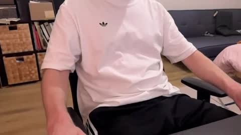 itsthat online show from 04-08-26, 02:44