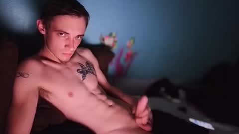 Snapshot of itzd123 chatting on 05-31-26, 05:53 itzd123 online show from 05-31-26, 05:53