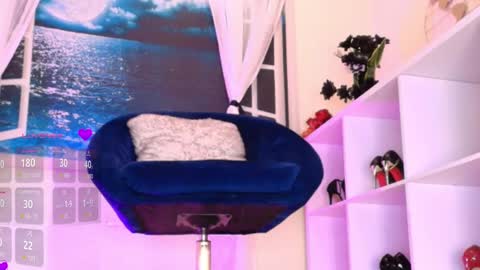 Snapshot of itzel__ chatting on 03-10-25, 01:54 Call me Itzel online show from 03-10-25, 01:54