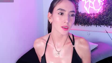 Itzel  online show from 02-07-26, 12:42