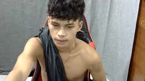 Snapshot of itzme_john chatting on 04-22-26, 12:57 itzme_john online show from 04-22-26, 12:57
