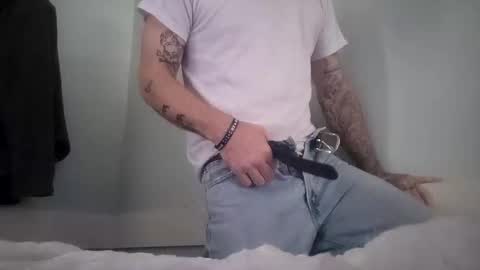 Snapshot of itzmeebaby chatting on 02-25-25, 02:54 Itzmeebabyy online show from 02-25-25, 02:54