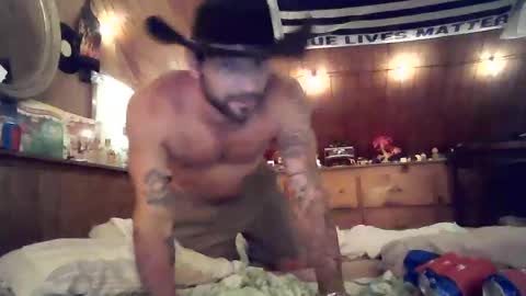Snapshot of itzmeebaby chatting on 04-22-26, 11:45 Itzmeebabyy online show from 04-22-26, 11:45