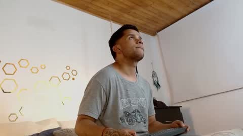 Adris online show from 09-28-25, 01:55