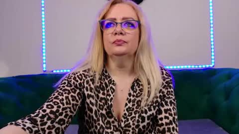 Snapshot of ivanacharm chatting on 06-17-26, 03:20 ivanacharm online show from 06-17-26, 03:20