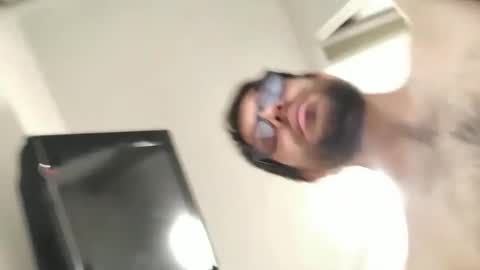 Snapshot of ivanchelon chatting on 10-24-25, 02:52 Vanchi online show from 10-24-25, 02:52