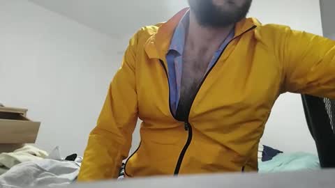 Snapshot of ivanchelon chatting on 02-18-26, 06:42 Vanchi online show from 02-18-26, 06:42