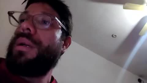Snapshot of ivanchelon chatting on 04-26-26, 11:24 Vanchi online show from 04-26-26, 11:24