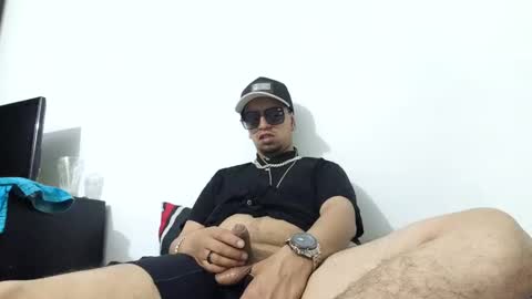 ivanfpc93 online show from 10-11-25, 03:50