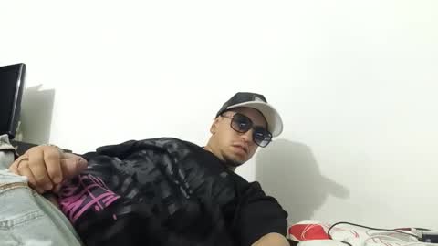 ivanfpc93 online show from 10-12-25, 07:18