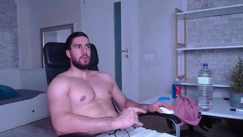 IvanHydee online show from 09-10-25, 04:34