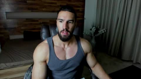 Snapshot of ivanhydee chatting on 07-19-26, 04:27 IvanHydee online show from 07-19-26, 04:27