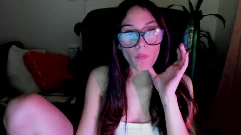 Snapshot of ivanna_essis chatting on 10-22-25, 02:23 ivanna_essis online show from 10-22-25, 02:23