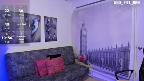 Snapshot of ivannarosse chatting on 11-18-25, 08:13 Dylan online show from 11-18-25, 08:13