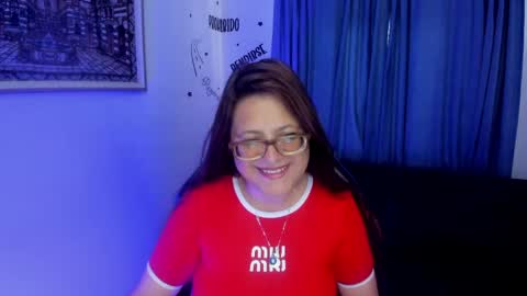 Snapshot of ivette_shaira chatting on 06-08-26, 12:38 IVETTE online show from 06-08-26, 12:38