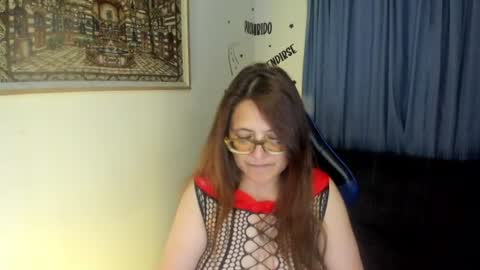 Snapshot of ivette_shaira chatting on 07-14-26, 10:21 IVETTE online show from 07-14-26, 10:21