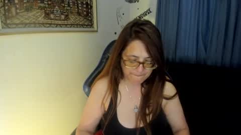 Snapshot of ivette_shaira chatting on 07-15-26, 11:37 IVETTE online show from 07-15-26, 11:37