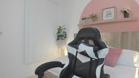 I V E T T E online show from 02-21-26, 12:28