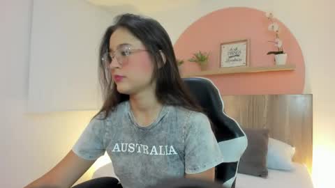 I V E T T E online show from 05-06-26, 07:41