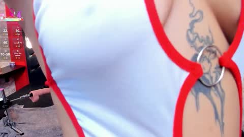 Ivis  online show from 02-10-26, 12:31