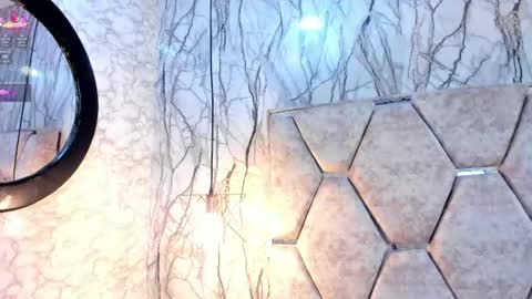 Snapshot of ivisbouncyass chatting on 06-12-26, 01:10 Ivis online show from 06-12-26, 01:10