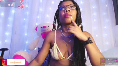  Ivon  Miss Jones  online show from 03-08-25, 08:11