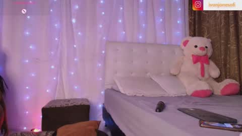  Ivon  Miss Jones  online show from 01-13-26, 03:01