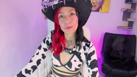 Ivonne  online show from 10-27-25, 12:53